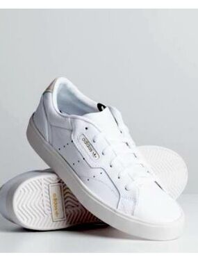 NWT! The Iconic ADIDAS Grand Court 2.0 Cloudfoam Shoe/Sneaker Size 9 in White
